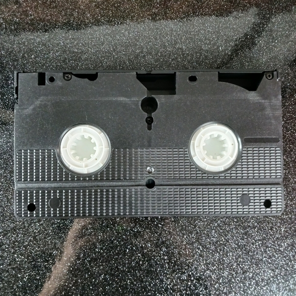 Vintage Hanson: Tulsa, Tokyo, the Middle of Nowhere VHS- 1997. - Picture 3 of 8